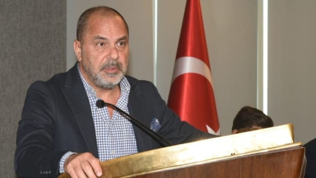 “Alsancak Limanı eriyor, İzmirliler seyrediyor”