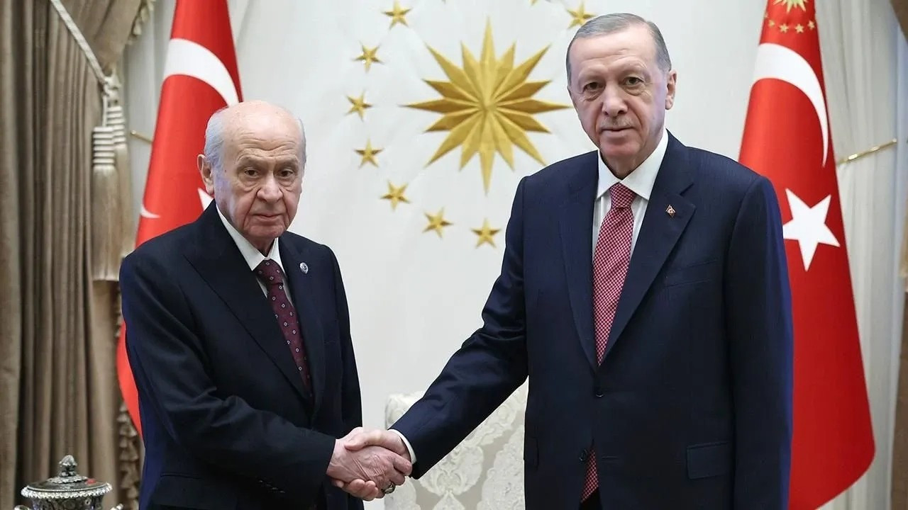 Bahçeli’den Cumhurbaşkanı Erdoğan’a tebrik telefonu