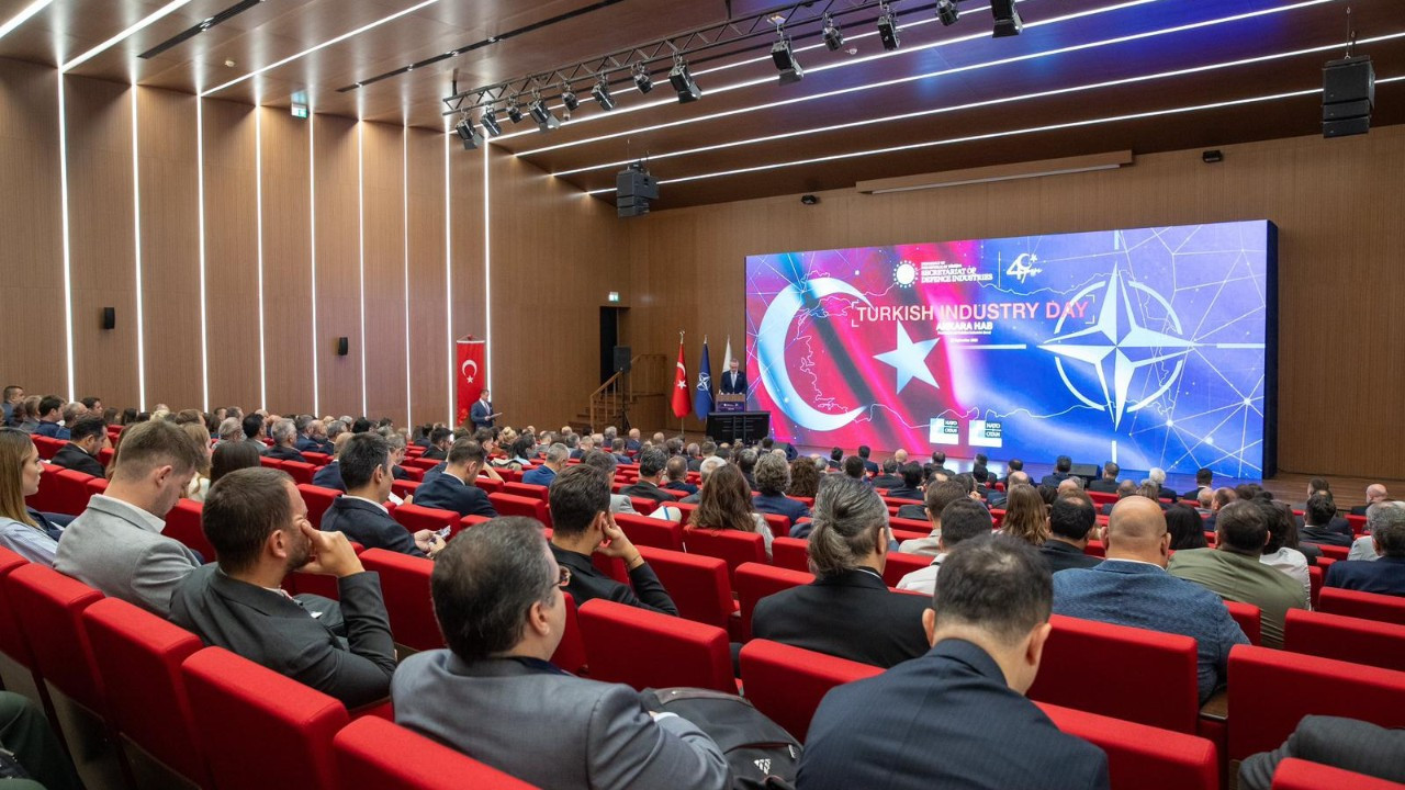 Savunma sanayiinde Türkiye-NATO görüş alış-verişi yoğunlaştı Savunma sanayiinde Türkiye-NATO görüş alış-verişi yoğunlaştı