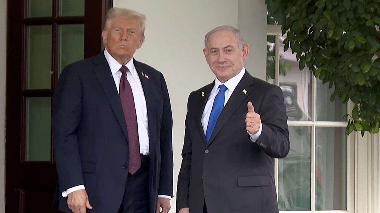 Trump, Netanyahu'yu Beyaz Saray'da 4. kez kabul etti Trump, Netanyahu'yu Beyaz Saray'da 4. kez kabul etti