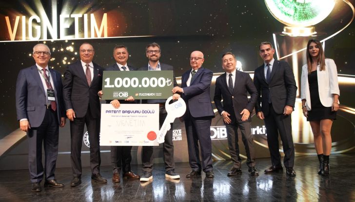 14. Otomotivin Geleceği Tasarım Yarışması’nın şampiyonu Dijital Mobilite Asistanı “Vignetim” oldu