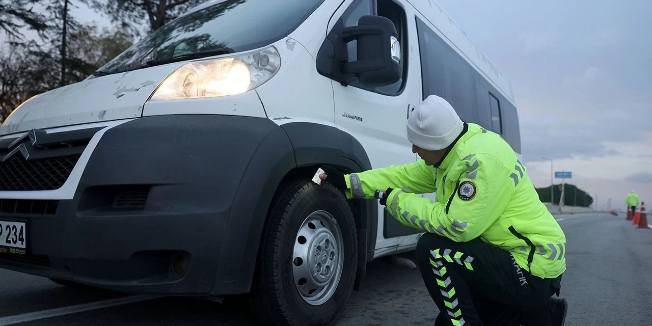 Zorunlu Kış lastiği uygulaması 4 aydan 5 aya çıkarıldı