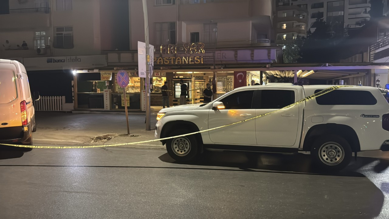 Adana’da pastaneye pimi çekilmemiş el bombası atan şüpheli yakalandı