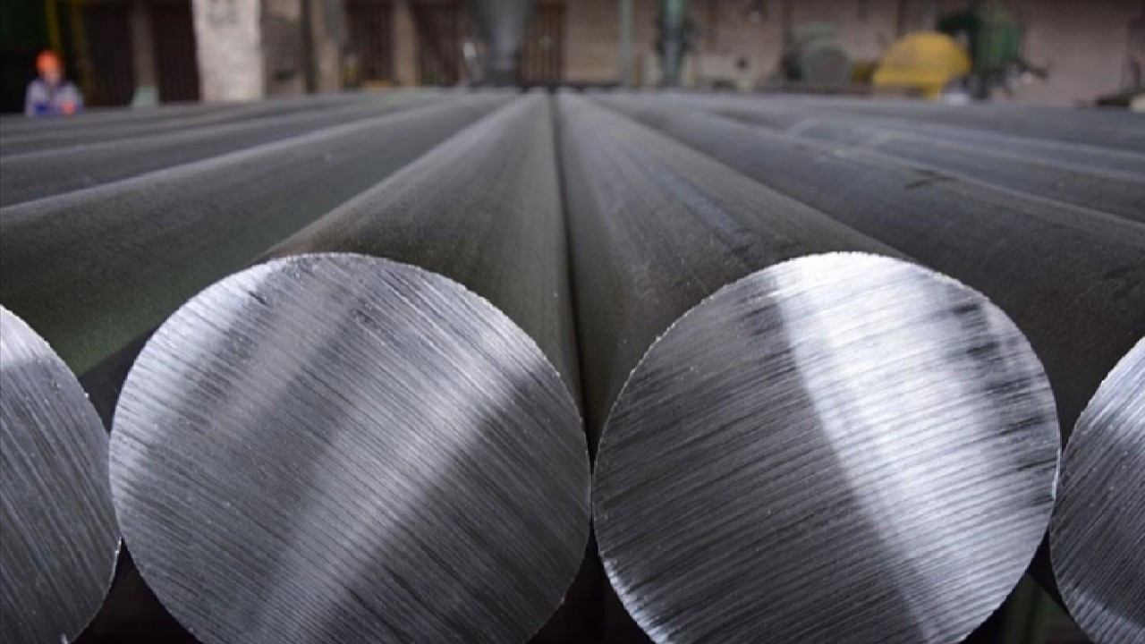 Demir fiyatları Çin’deki kısıtlamalarla yükseldi