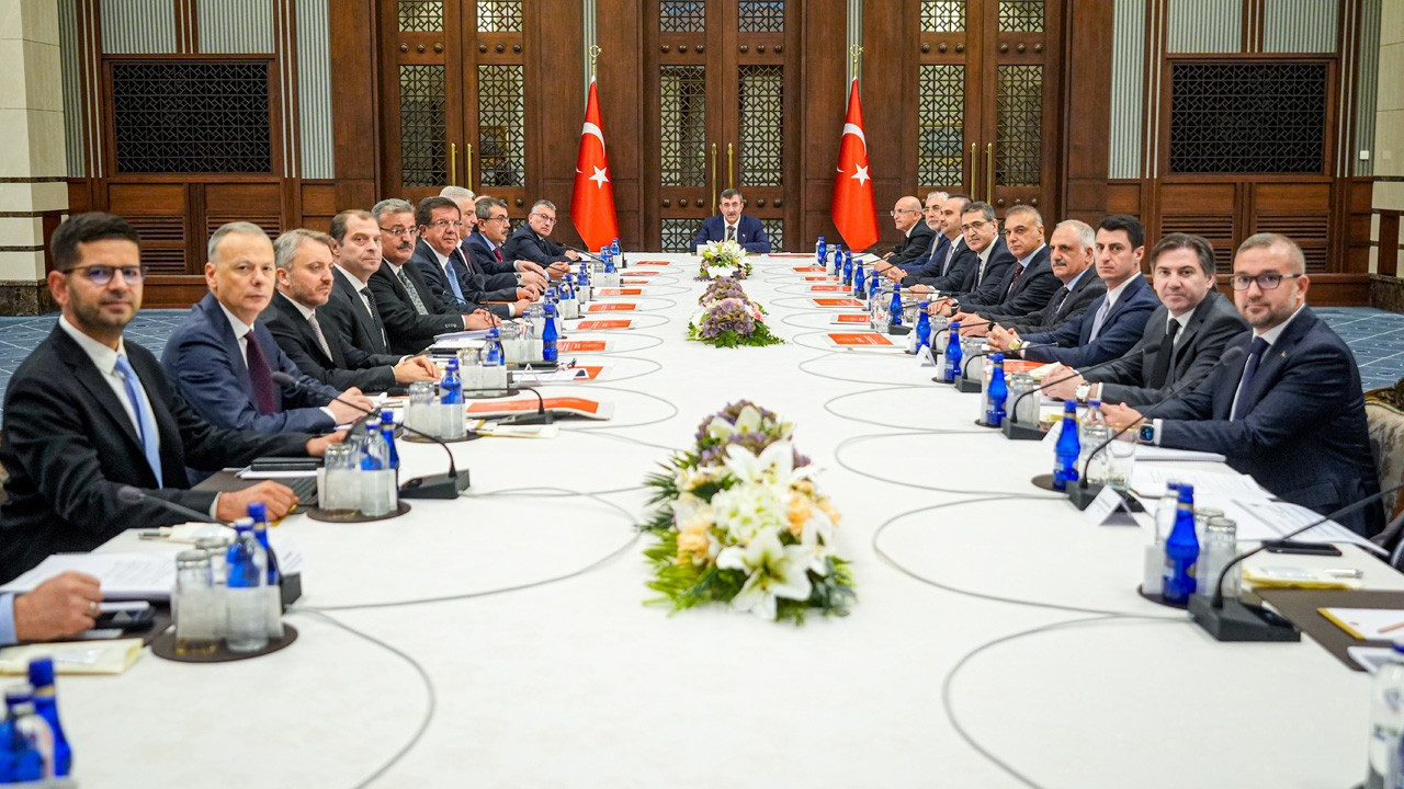 Gençler için esnek çalışma düzenlemesi yapılacak Gençler için esnek çalışma düzenlemesi yapılacak