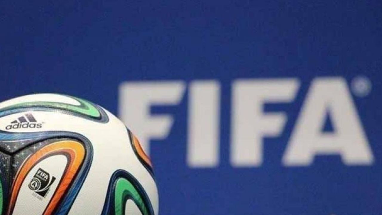 FIFA'dan iki Süper Lig takımına transfer yasağı!