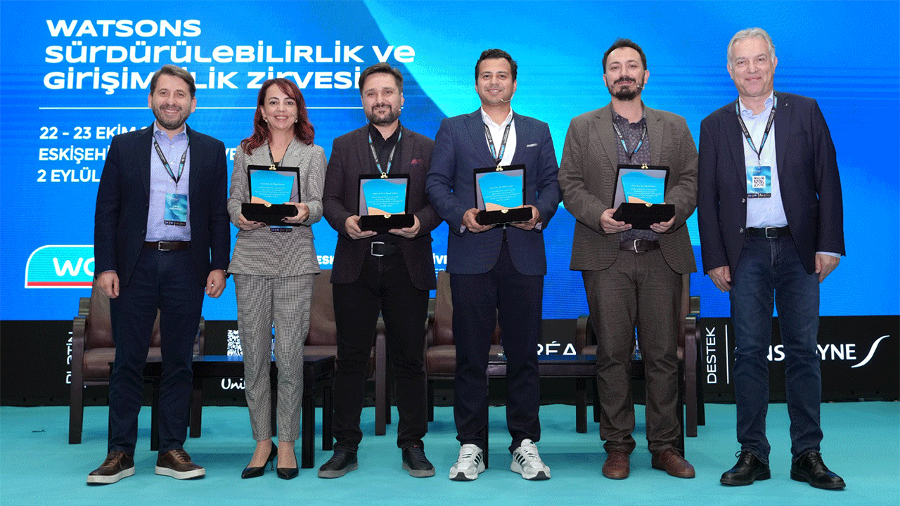 Geleceğe yön veren fikirler Watsons Sürdürülebilirlik ve Girişimcilik Zirvesi’nde buluştu Geleceğe yön veren fikirler Watsons Sürdürülebilirlik ve Girişimcilik Zirvesi’nde buluştu