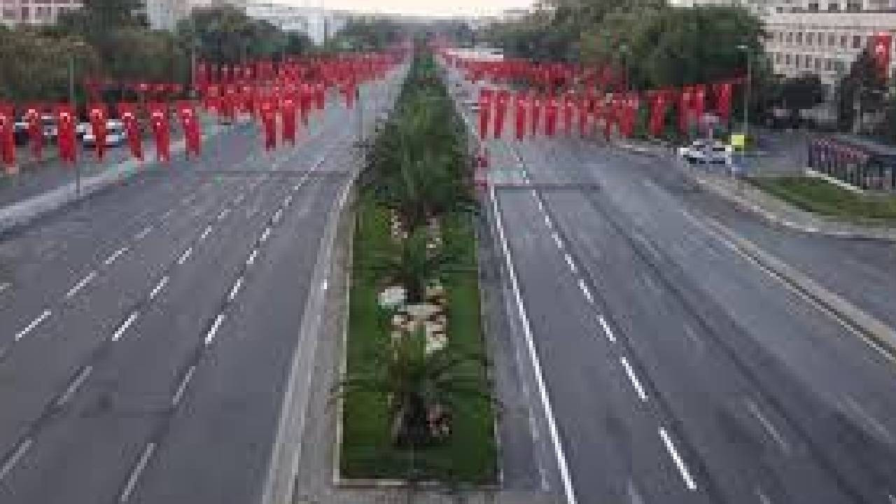 İstanbul ve Ankara’da 29 Ekim nedeniyle bazı yollar trafiğe kapatıldı İstanbul ve Ankara’da 29 Ekim nedeniyle bazı yollar trafiğe kapatıldı