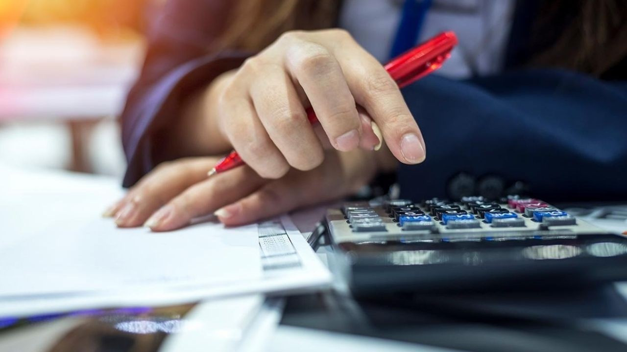 İngiltere’de imalatçıların yatırımı 8 yılın en düşüğünde İngiltere’de imalatçıların yatırımı 8 yılın en düşüğünde