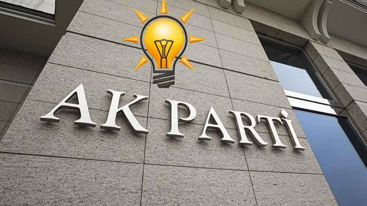 AK Parti, İstanbul'da 3 ilçe başkanını görevden aldı