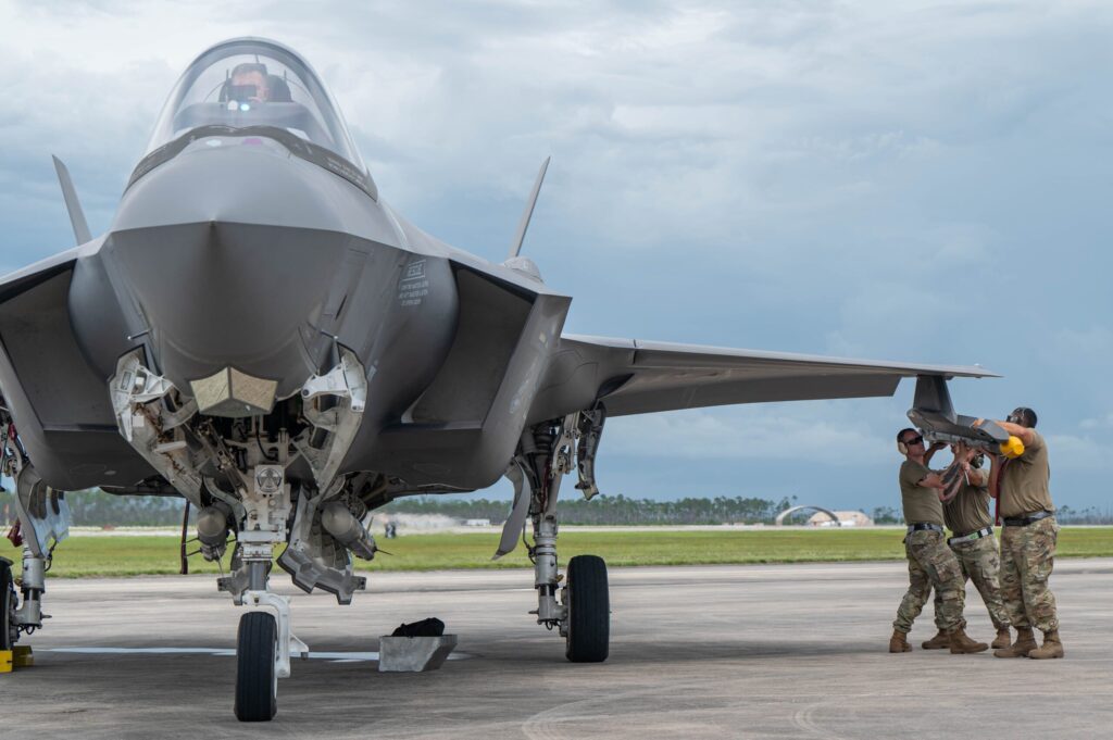 Suudi Arabistan’ın 48 F-35 Savaş Uçağı Talebi Suudi Arabistan’ın 48 F-35 Savaş Uçağı Talebi