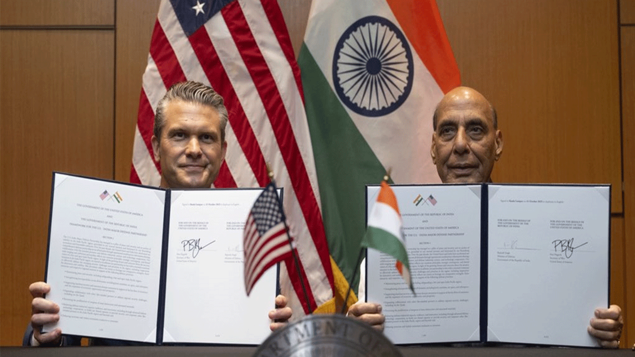 ABD ile Hindistan, 10 yıllık savunma iş birliği anlaşması imzaladı ABD ile Hindistan, 10 yıllık savunma iş birliği anlaşması imzaladı