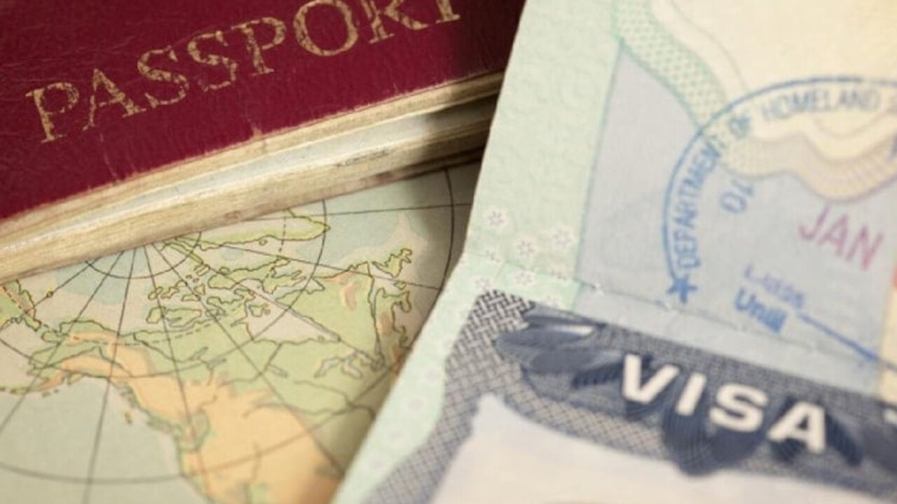 AB, Rus Vatandaşlarına Tek Girişli Vize Planlıyor