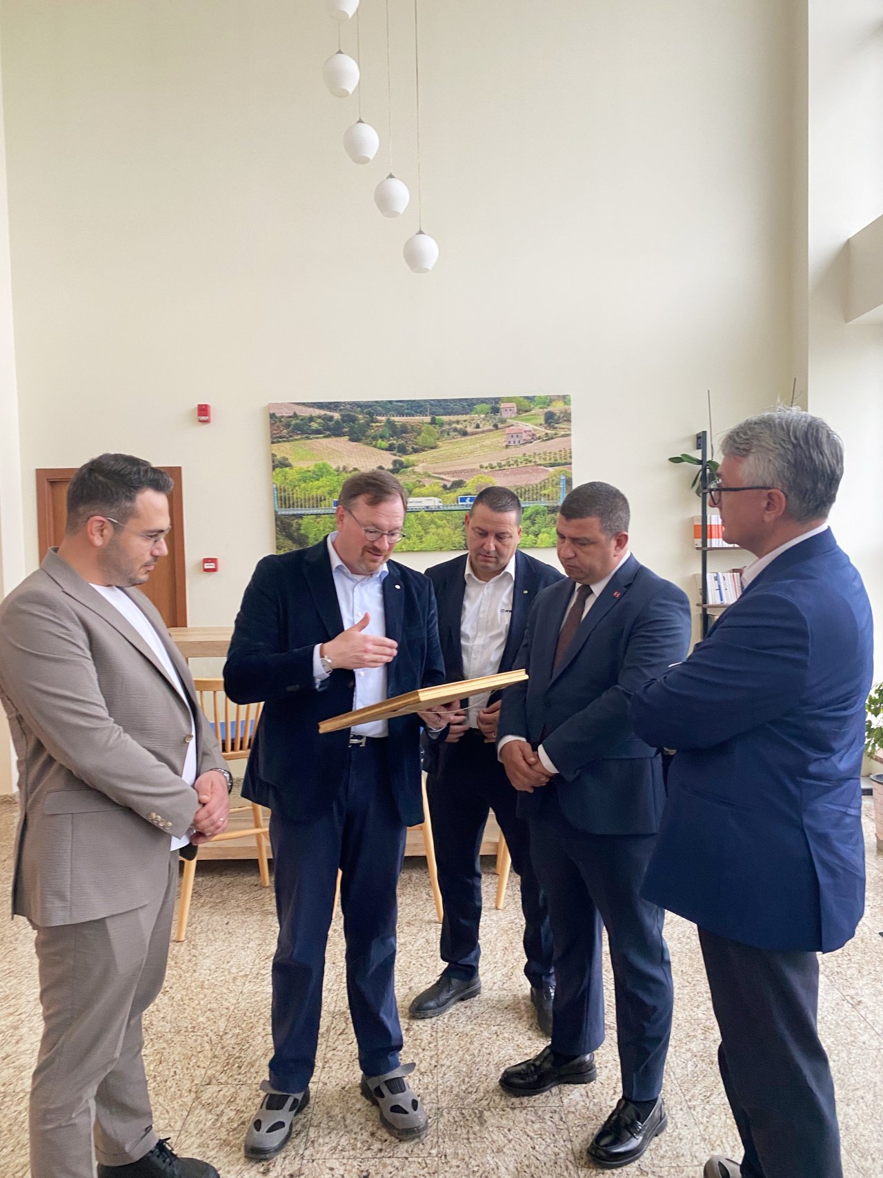 Krone’nin en tepesindeki ismi Tire fabrikasında