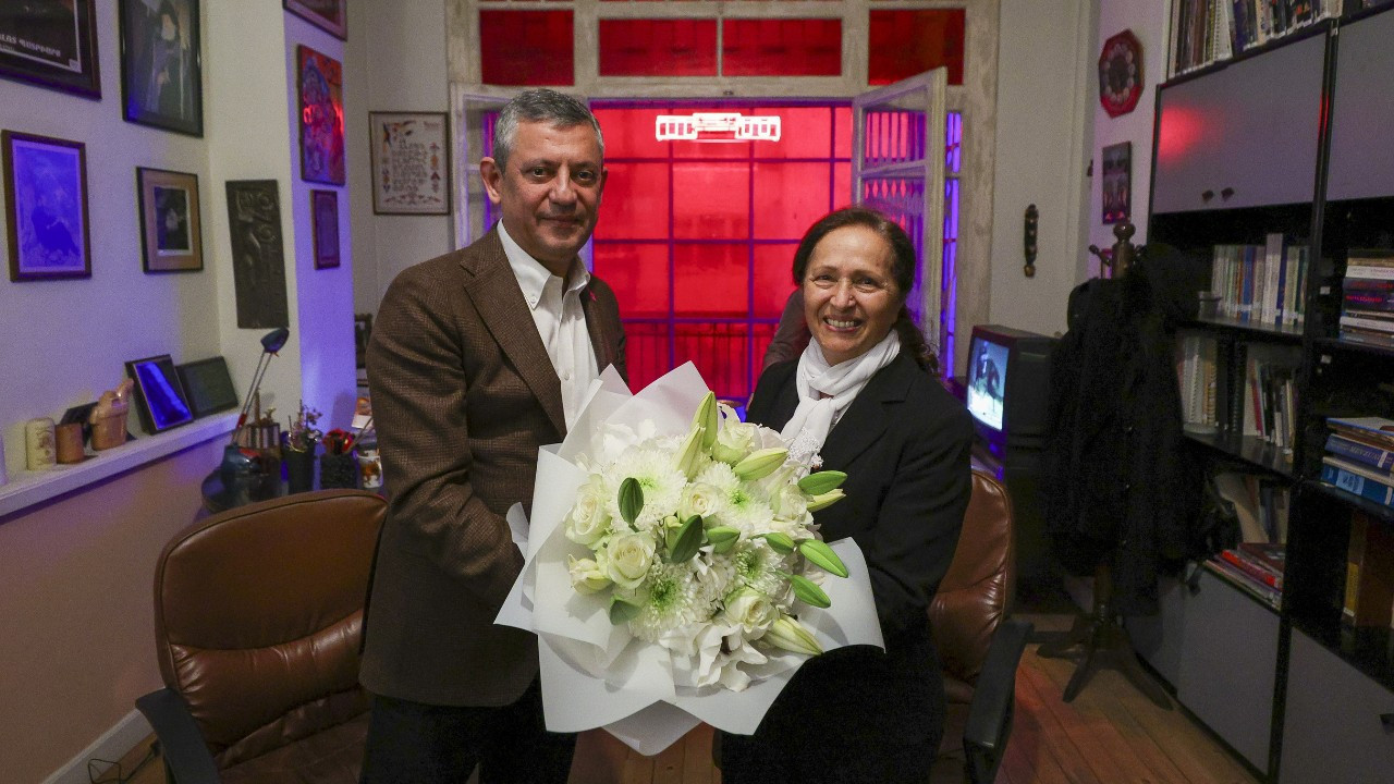 Özgür Özel, Hrant Dink’in Ailesiyle Bir Araya Geldi